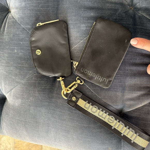 Lululemon black dual pouch wristlet with Gold Details - Picture 3 of 5